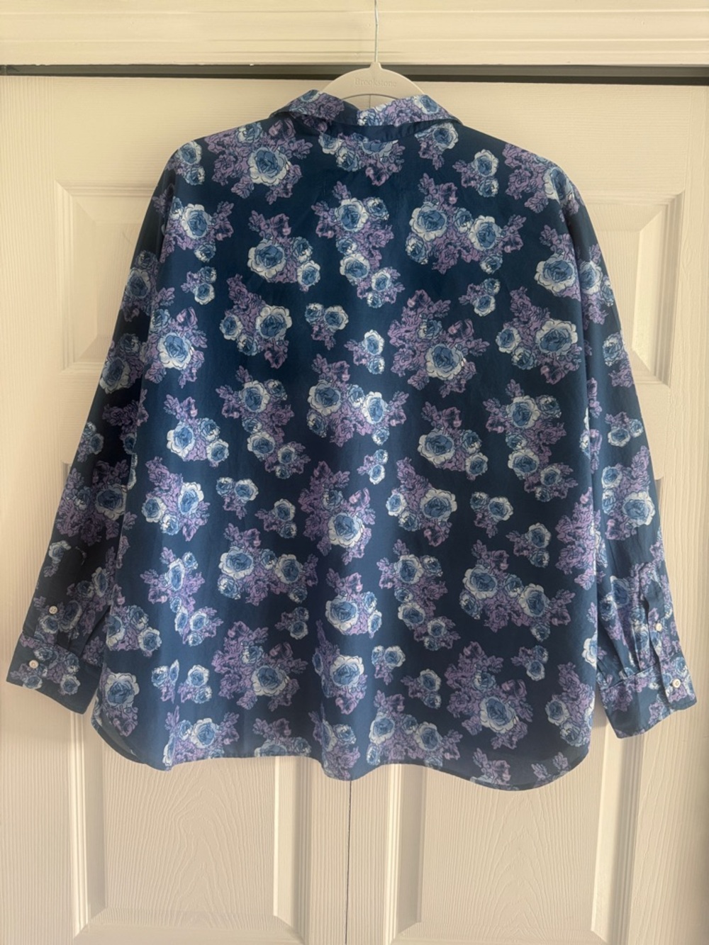 Frank & Eileen Oona Continuous Sleeve
Button Up in Blue/Purple Floral - Large - Picture 9 of 11